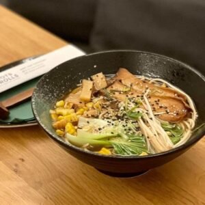 ramen Tonkatsu vegano roots and rools