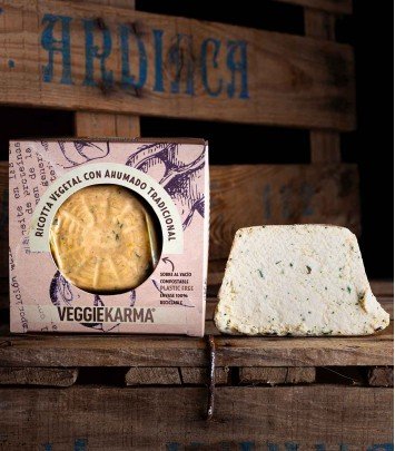 Queso vegano Veggie Karma Marcellino Cremoso Ahumado 250g